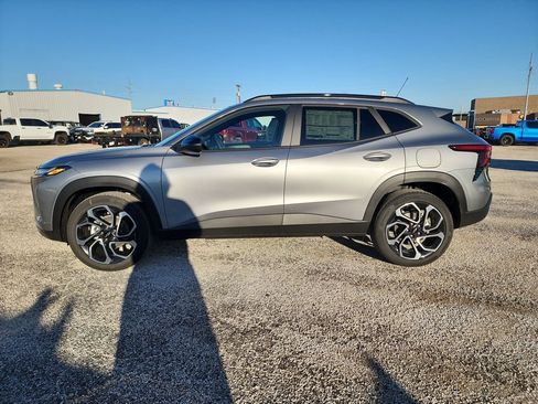 New 2026 Chevrolet Trax RS image 4