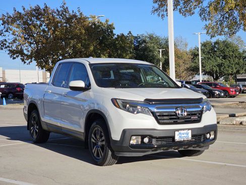 Certified 2019 Honda Ridgeline Sport image 3
