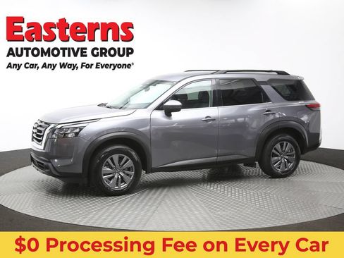 Used 2025 Nissan Pathfinder SV FWD image 58