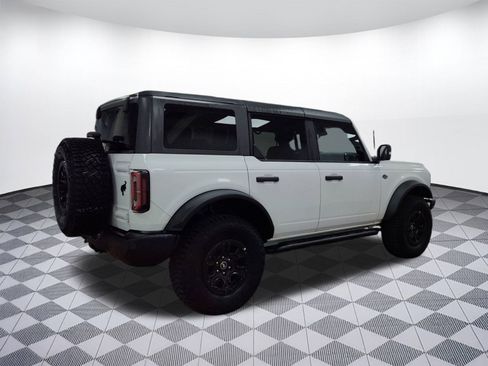 Used 2023 Ford Bronco Wildtrak image 8