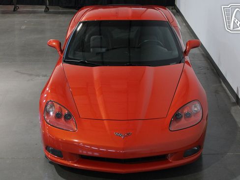 Used 2011 Chevrolet Corvette Coupe w/ 1LT image 9
