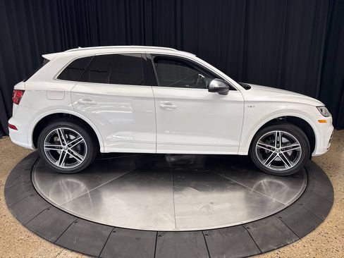 Used 2018 Audi SQ5 Prestige w/ Prestige Package AWD/4WD image 11