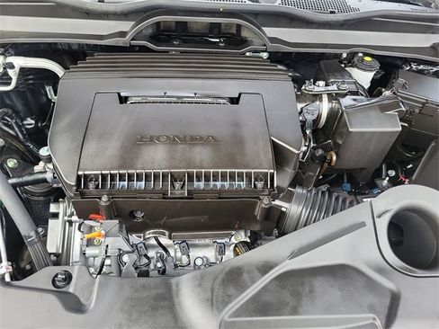 Used 2025 Honda Pilot Black Edition image 30