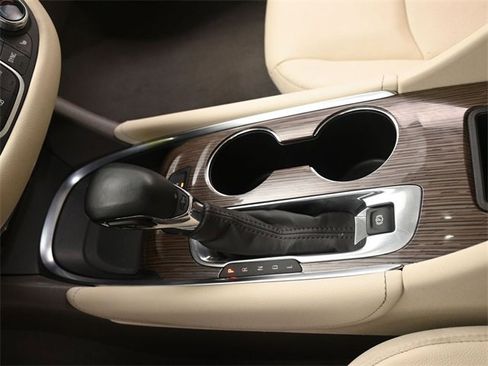 Used 2024 Chevrolet Malibu LT image 24