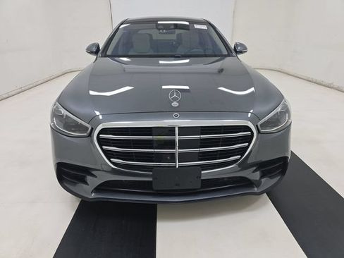 Used 2021 Mercedes-Benz S 580 4MATIC Sedan w/ AMG Line image 3
