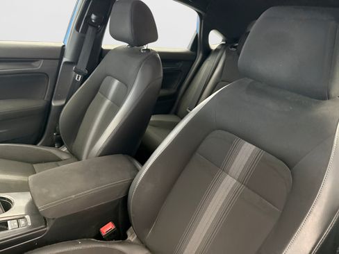 Used 2023 Honda Civic Sport image 10