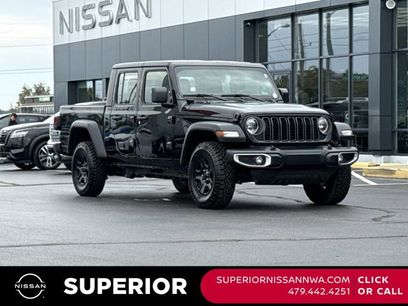 Used 2025 Jeep Gladiator Sport