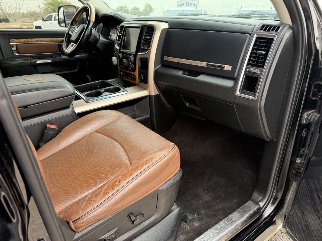Used 2015 RAM 1500 Laramie Longhorn w/ Convenience Group AWD/4WD image 14