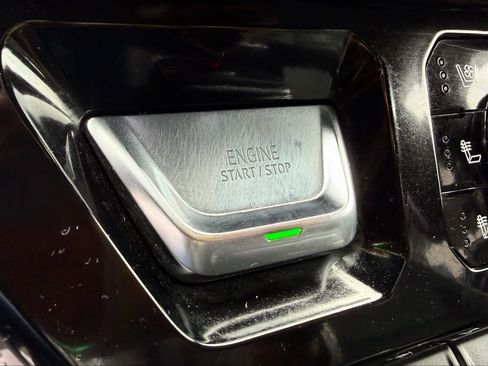 Used 2024 GMC Sierra 1500 AT4X image 26