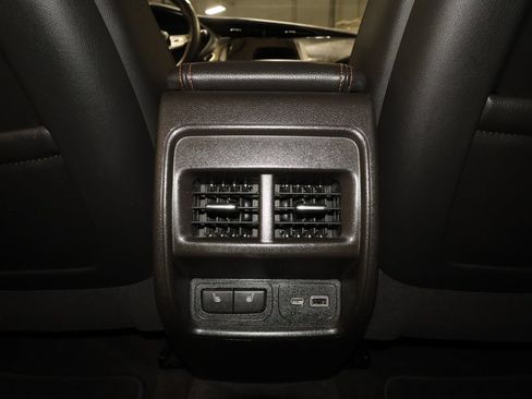 Used 2022 Cadillac XT4 Sport w/ Comfort Package AWD/4WD image 30
