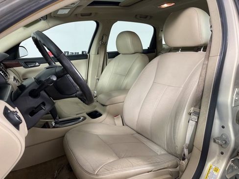 Used 2011 Chevrolet Impala LT w/ Luxury Edition Package image 4