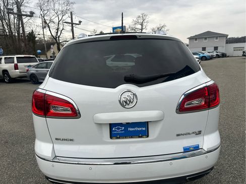 Used 2017 Buick Enclave Leather image 11