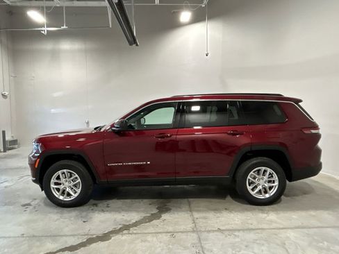 New 2026 Jeep Grand Cherokee L Laredo image 9