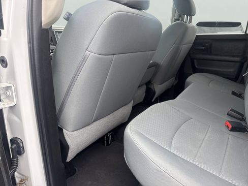 Used 2019 RAM 1500 Express AWD/4WD image 10