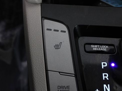 Used 2017 Hyundai Elantra SE w/ SE A/T Tech Package 03 image 22