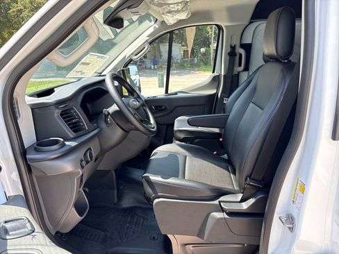 New 2026 Ford Transit 150 Low Roof RWD image 28
