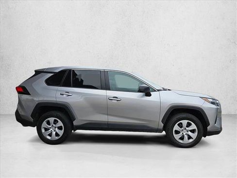 Used 2024 Toyota RAV4 LE image 4