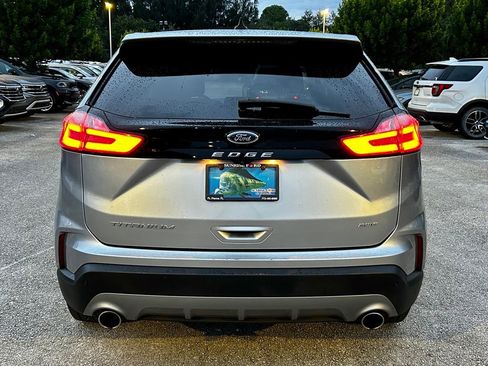 Used 2022 Ford Edge Titanium image 5