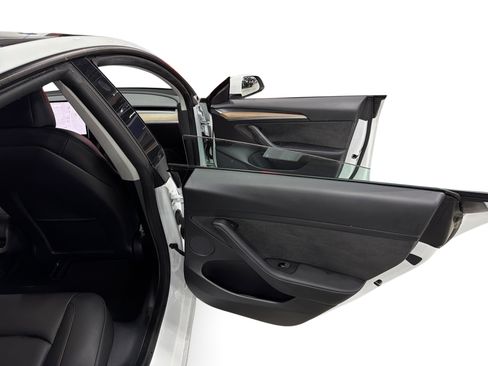 Certified 2022 Tesla Model 3 Long Range AWD/4WD image 12