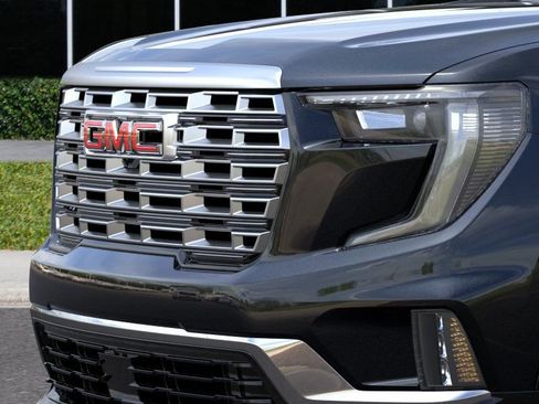 New 2026 GMC Acadia Denali FWD image 13