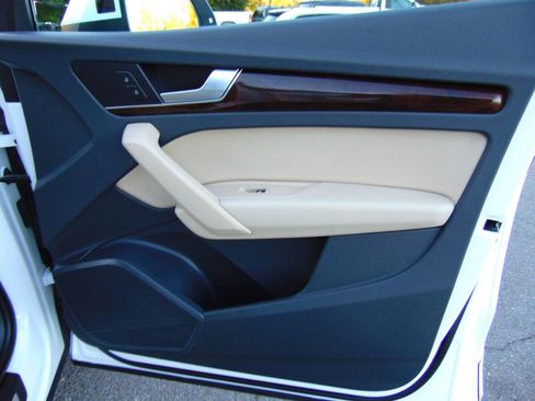 Used 2018 Audi Q5 2.0T Premium Plus w/ Premium Plus Package image 51