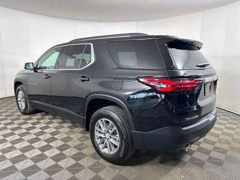Used 2023 Chevrolet Traverse LT image 5