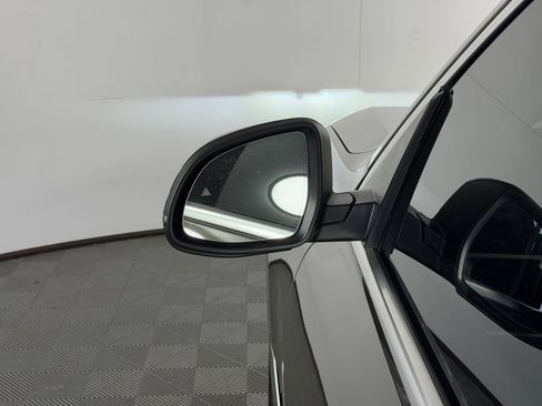 Used 2023 BMW X7 xDrive40i w/ Premium Package image 20