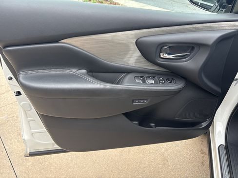 Used 2015 Nissan Murano Platinum w/ Platinum Technology Package AWD/4WD image 8