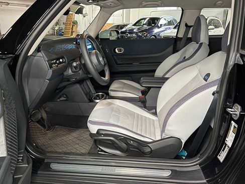 Used 2026 MINI Cooper 2-Door Hardtop FWD image 19