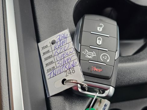 New 2026 RAM 1500 4x4 Crew Cab image 32