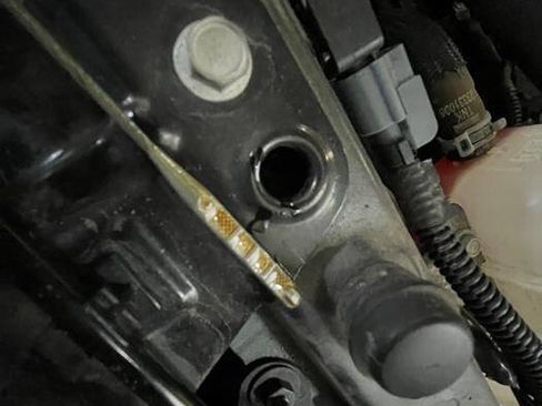 Used 2017 Chevrolet Malibu Hybrid w/ Driver Confidence Package image 41