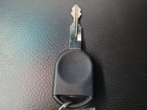 Used 2014 Ford Explorer XLT image 32