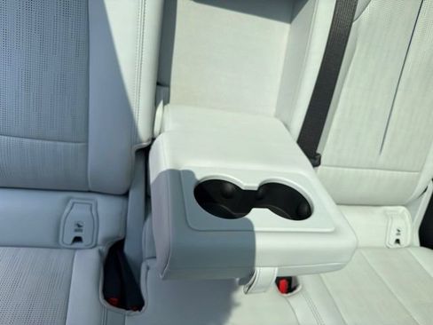Used 2024 Cadillac Lyriq Sport w/ LPO, Floor Liner Package AWD/4WD image 36
