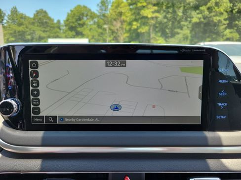 Used 2023 Hyundai Sonata SEL w/ Convenience Package FWD image 19