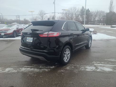 Used 2024 Ford Edge SEL w/ Convenience Package image 5