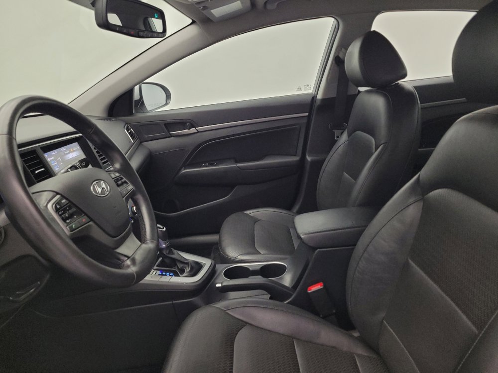 Used 2018 Hyundai Elantra Limited FWD image 17