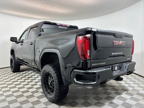 Used 2021 GMC Sierra 1500 AT4 w/ AT4 Premium Package AWD/4WD image 5