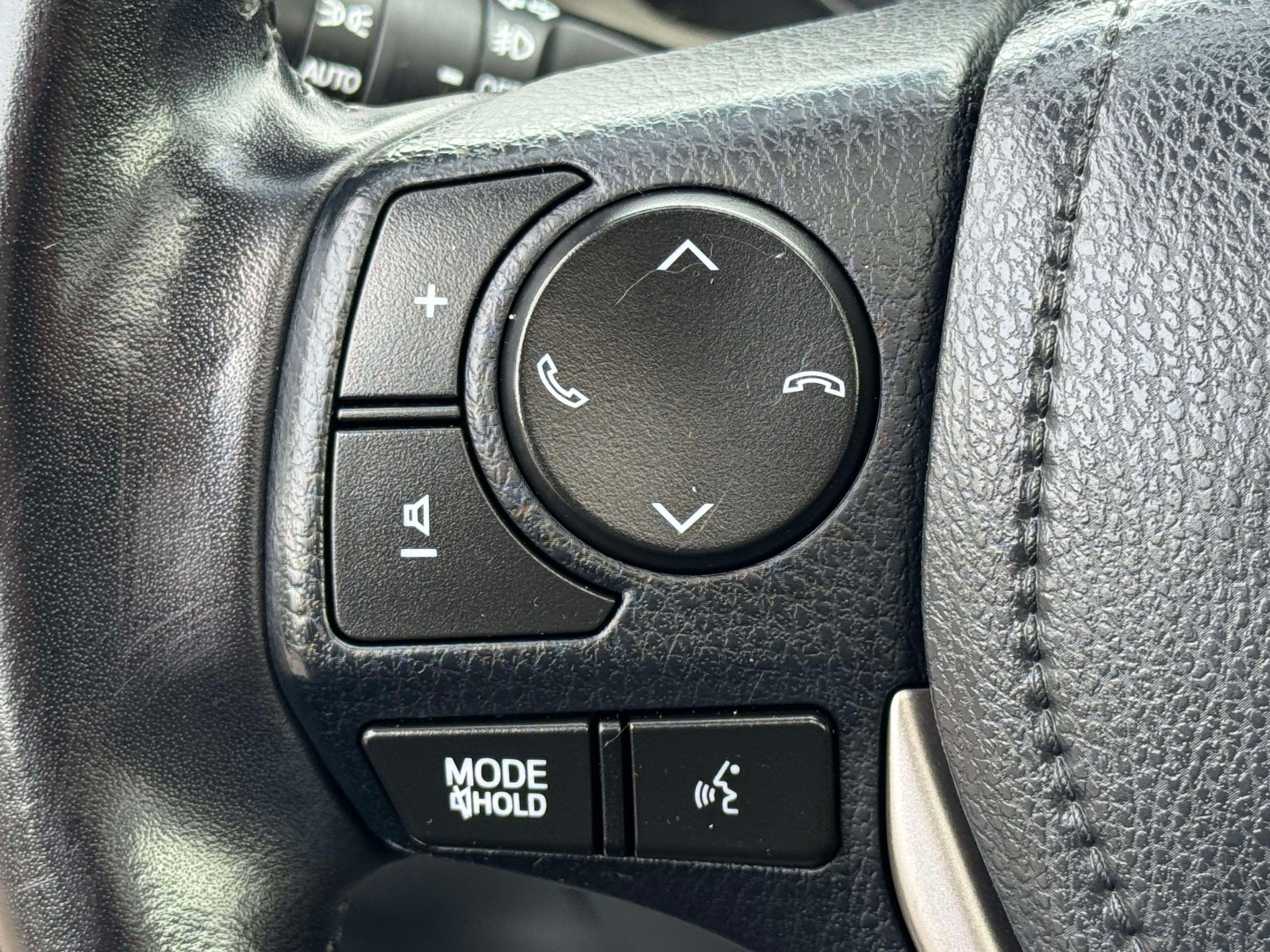 Used 2017 Toyota RAV4 XLE w/ All Weather Liner Package AWD/4WD image 19