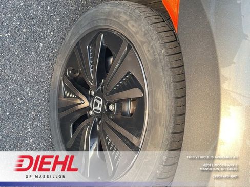 Used 2018 Honda Civic EX image 9