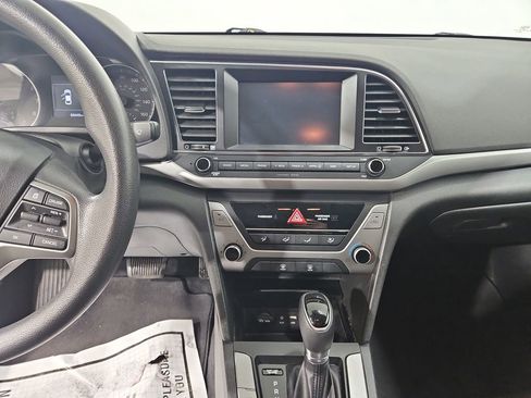 Used 2018 Hyundai Elantra SEL image 18