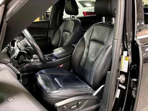 Used 2019 Audi Q7 3.0T Premium w/ Cold Weather Package image 7