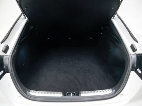 Used 2020 Kia Stinger GT1 RWD image 12