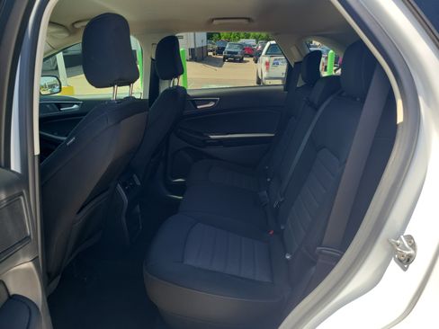 Used 2022 Ford Edge SE AWD/4WD image 12