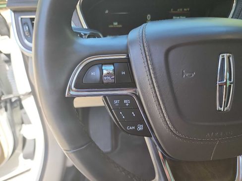 Used 2017 Lincoln Continental Reserve w/ Technology Package AWD/4WD image 18
