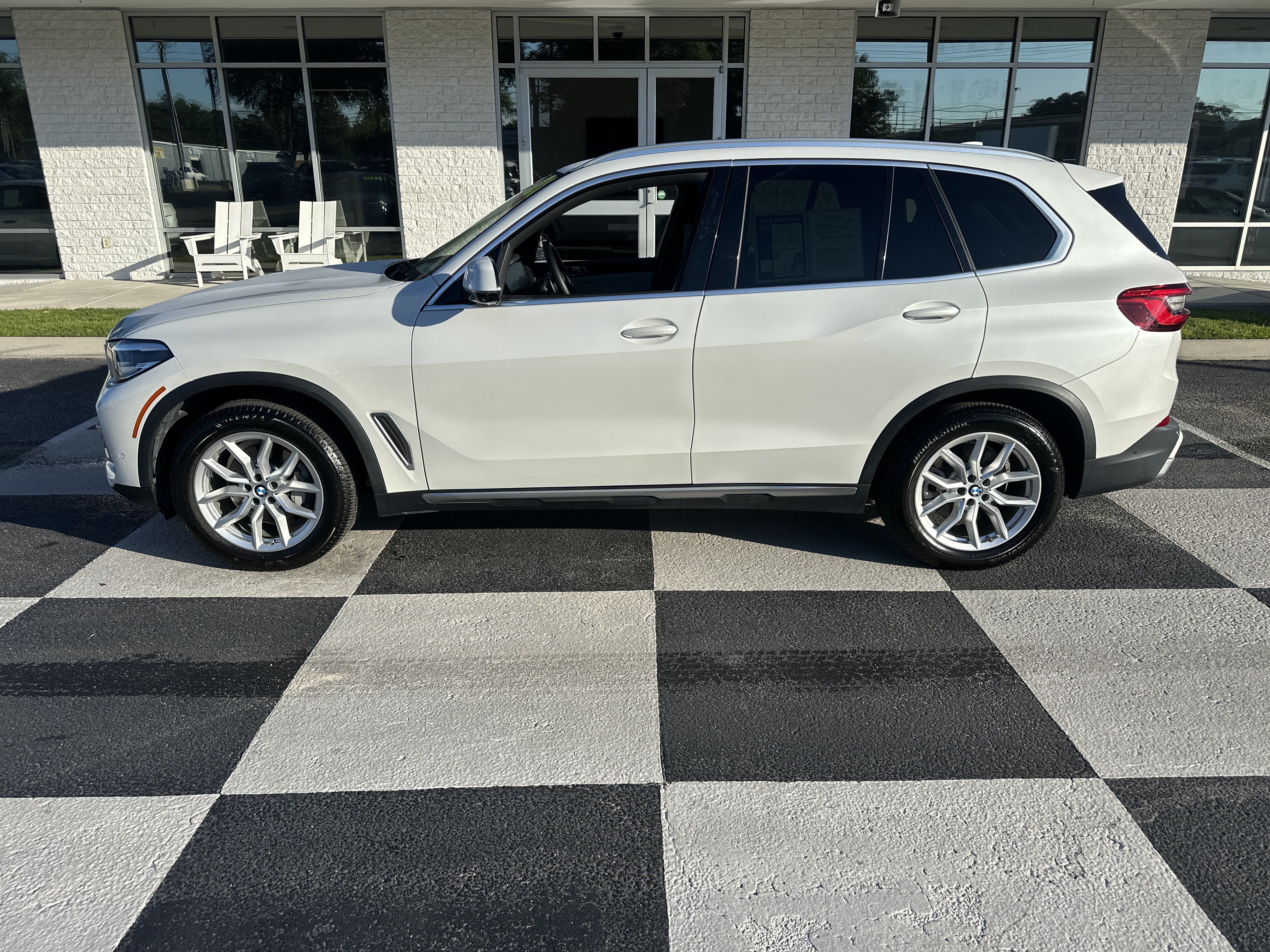 Used 2020 BMW X5 sDrive40i w/ Premium Package RWD image 1