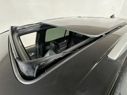 Certified 2025 Cadillac XT6 Premium Luxury image 21