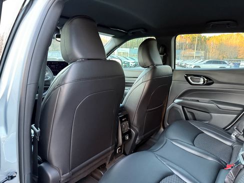 New 2026 Jeep Compass Latitude AWD/4WD image 28