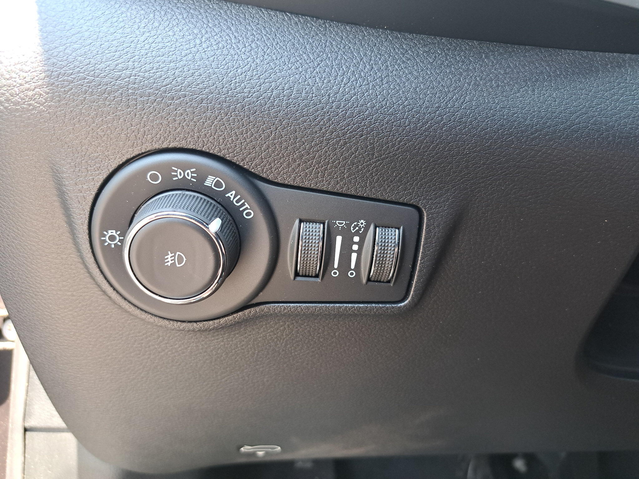Certified 2022 Jeep Compass Latitude AWD/4WD image 25