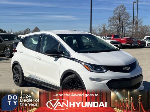 Used 2019 Chevrolet Bolt LT image 1