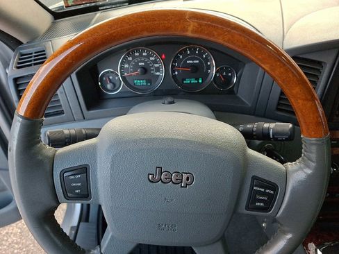 Used 2007 Jeep Grand Cherokee Overland image 18